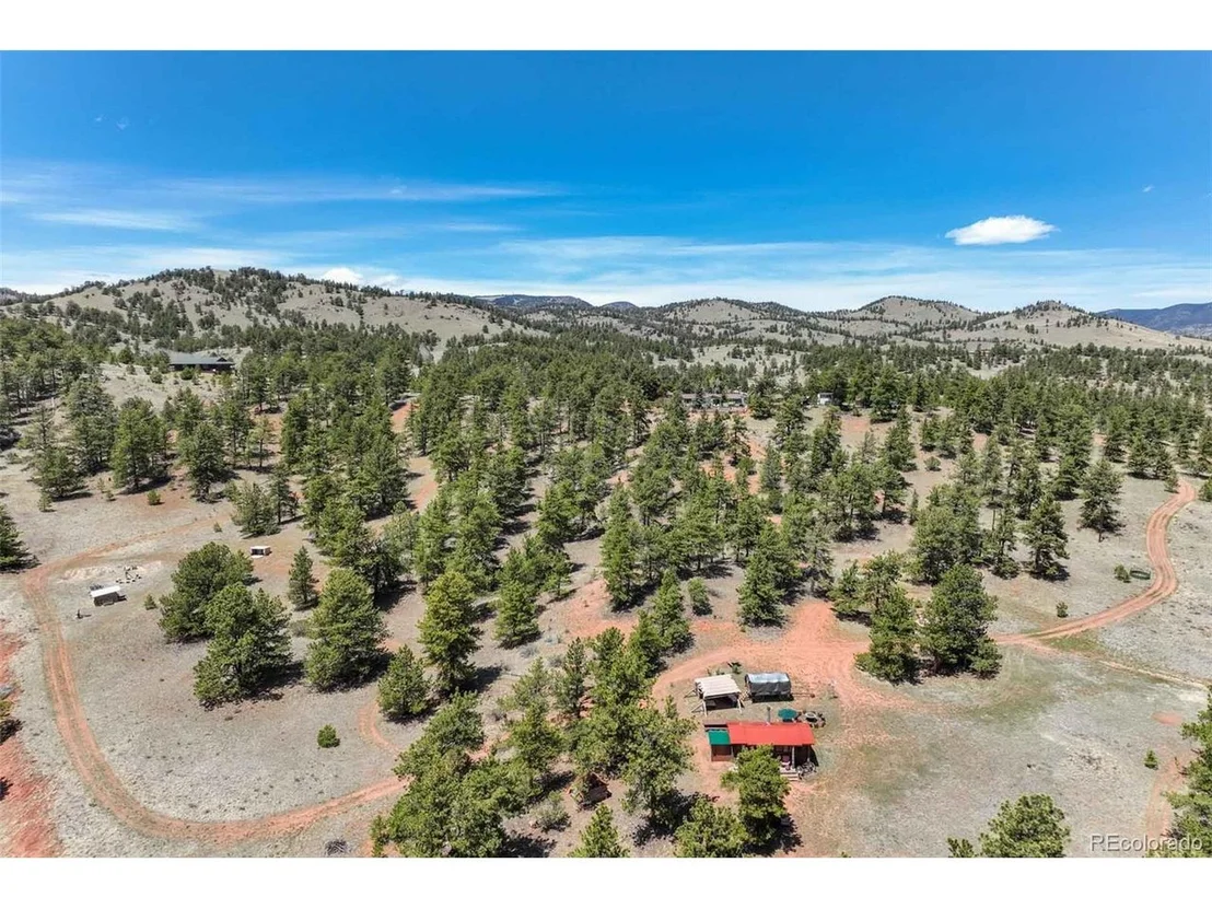Photo of 100 Hawk Ln