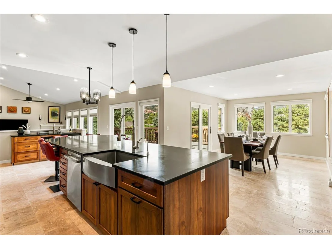 Photo of 5590 Crestbrook Dr