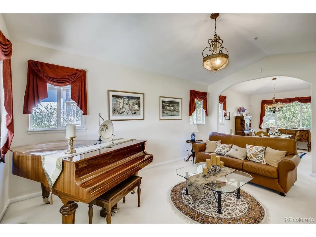 Photo of 1912 Creekside Dr
