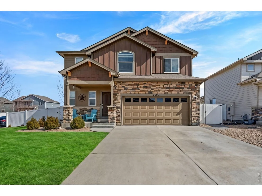 Photo of 5599 Clarence Dr