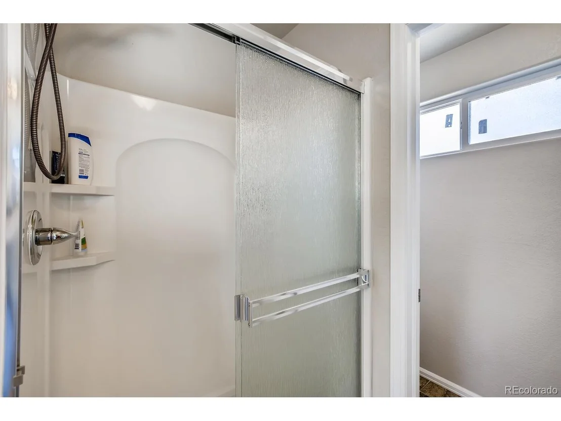 Photo of 5675 Vine Ave