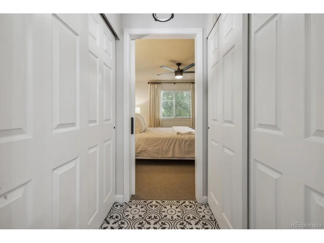 Photo of 568 Arden Cir