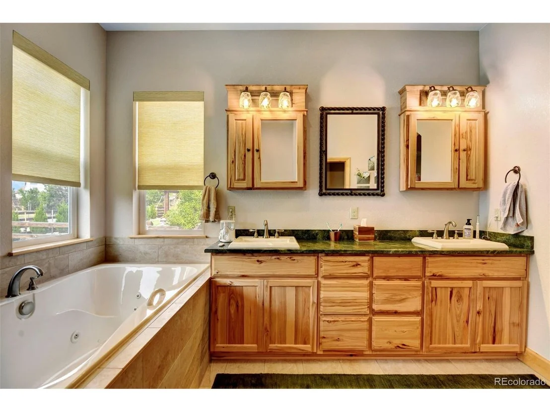 Photo of 13910 W 89th Loop