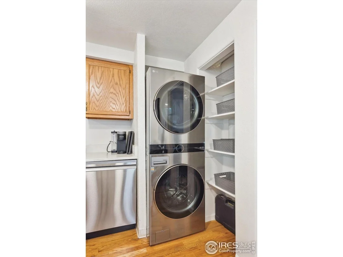 Photo of Unit 4 at 961 16th St