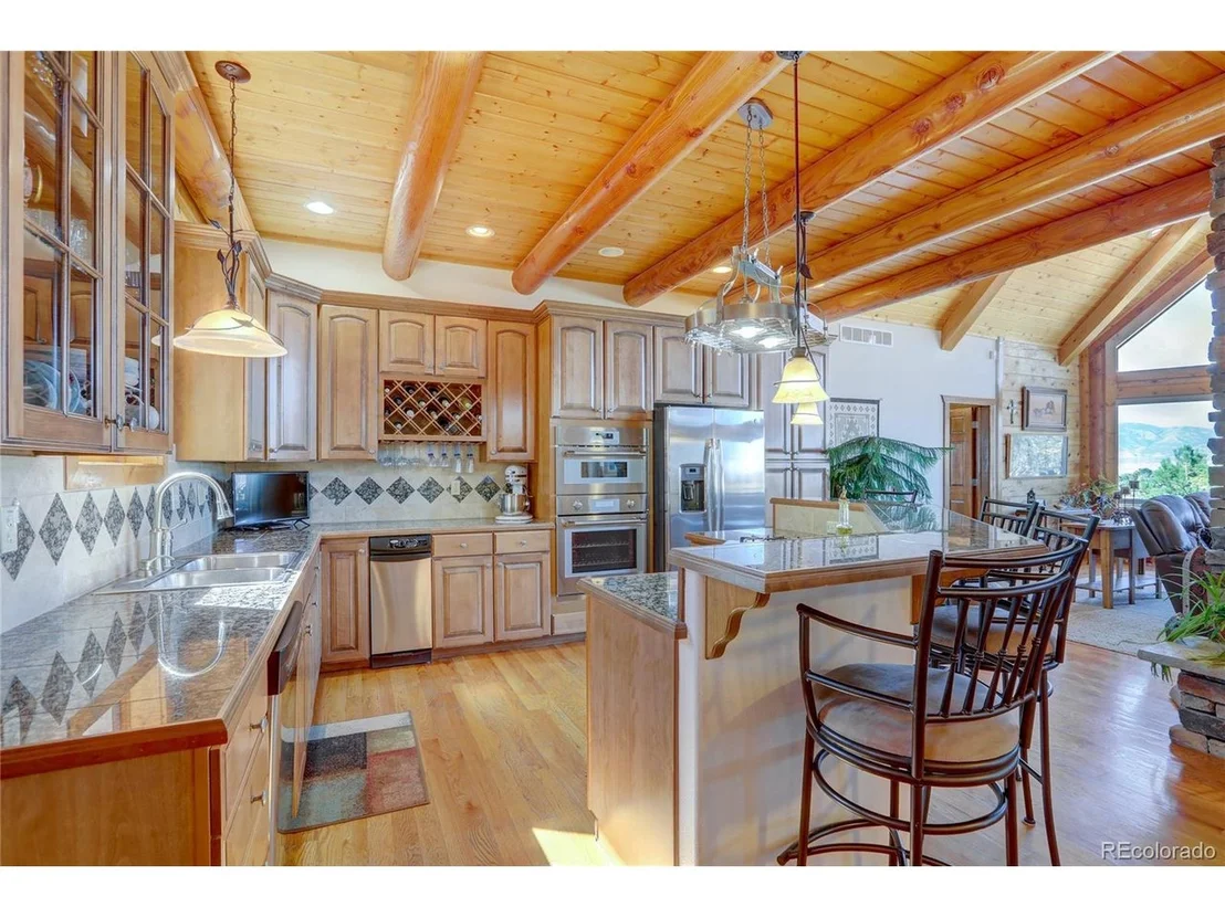 Photo of 6584 Lakeside Cir