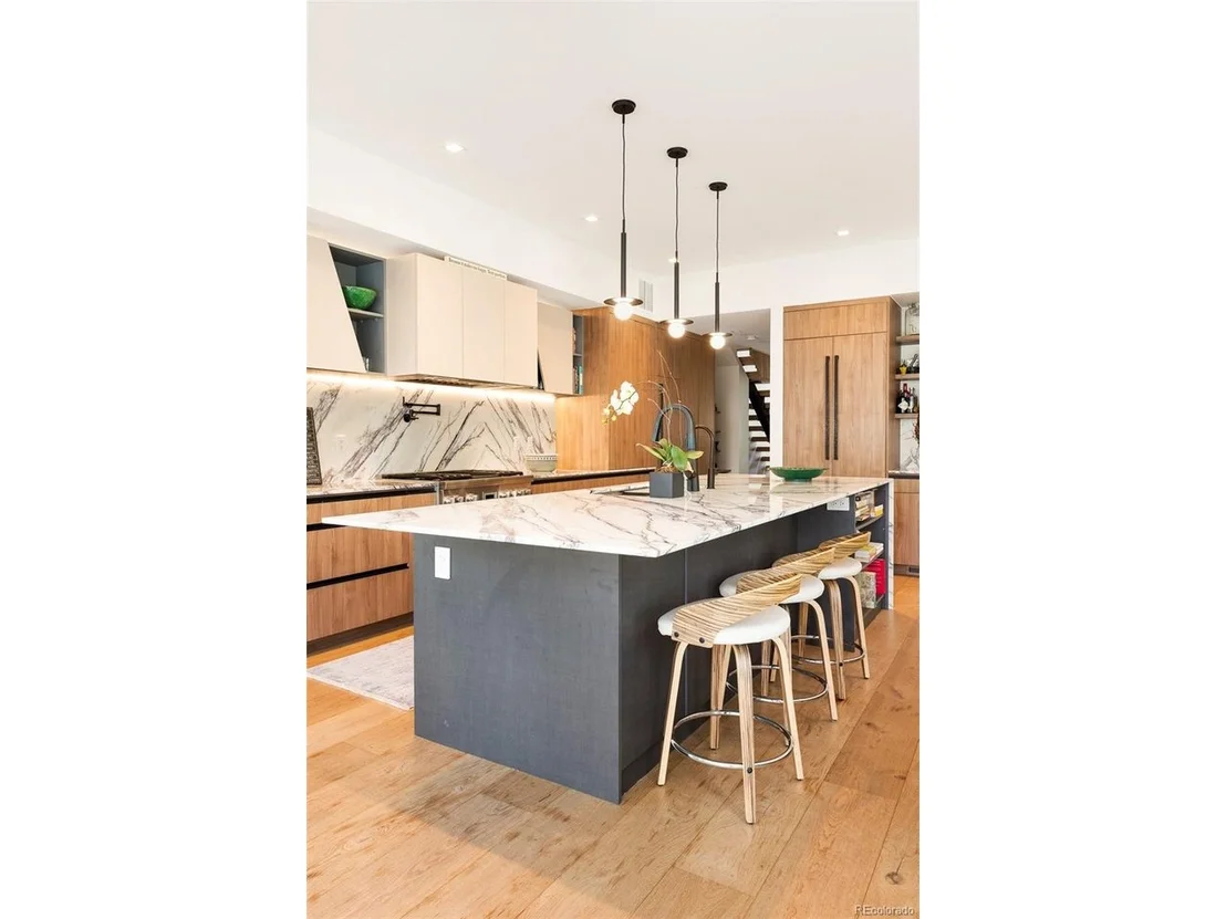Photo of 431 Elm St