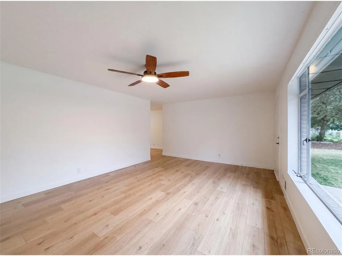 Photo of 1950 Edgewood Dr