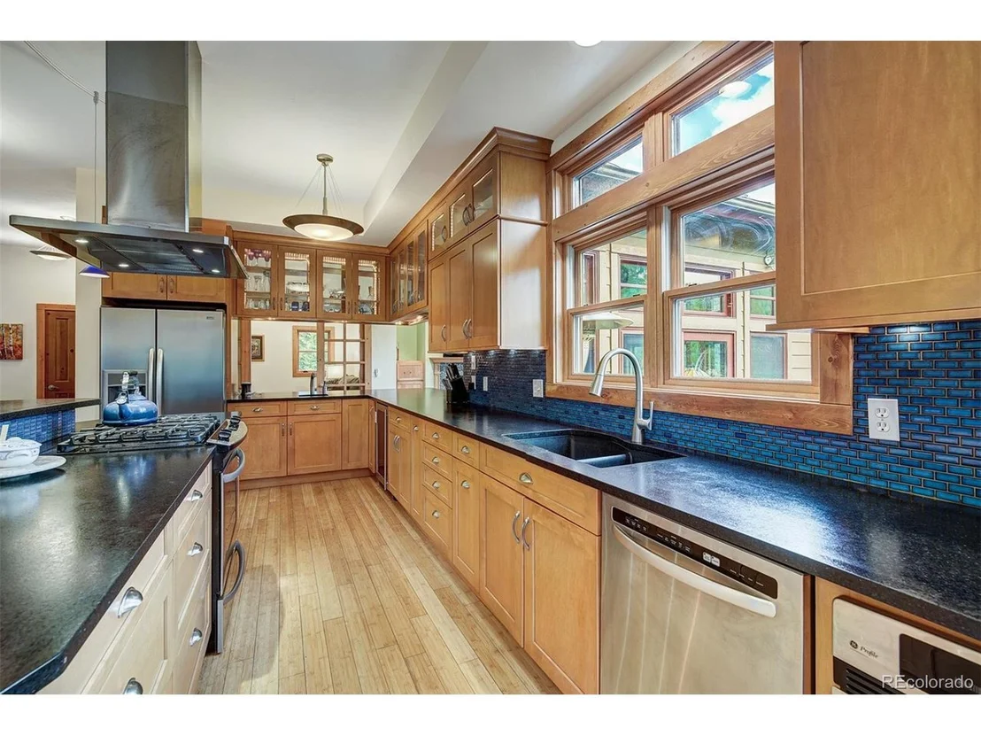 Photo of 22 Peterson Dr