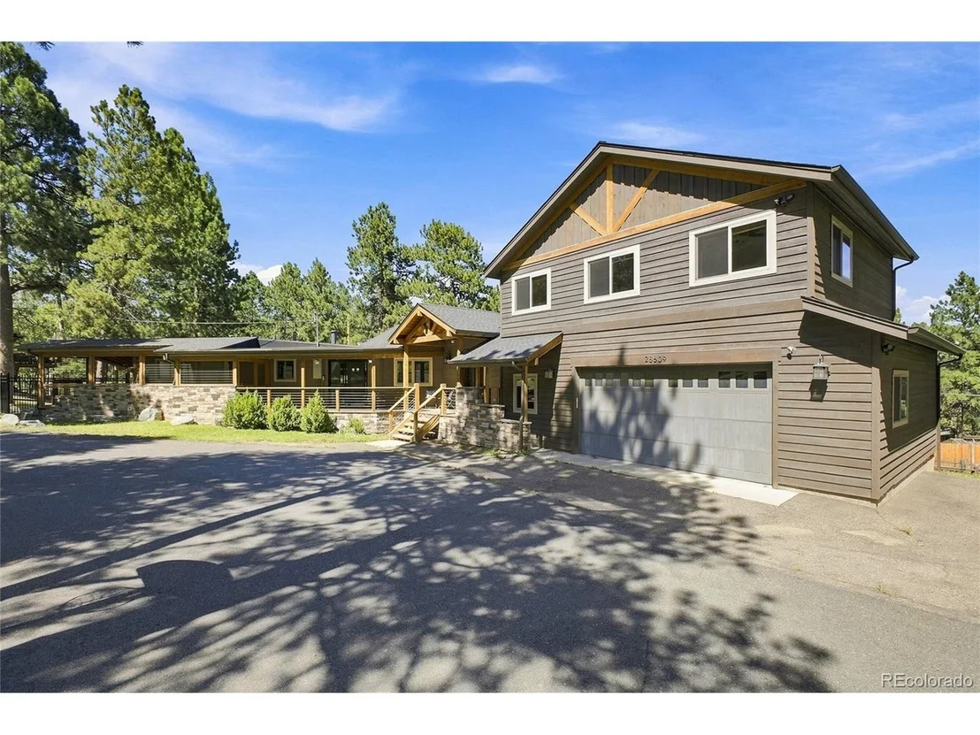 Photo of 28609 Pine Dr
