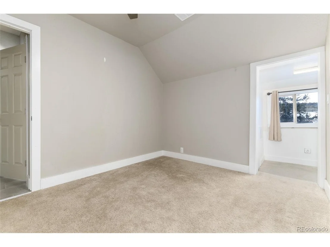 Photo of 550 Castello Ave