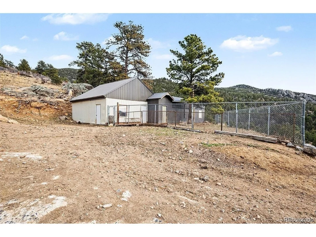Photo of 6094 Pyrenees Trl