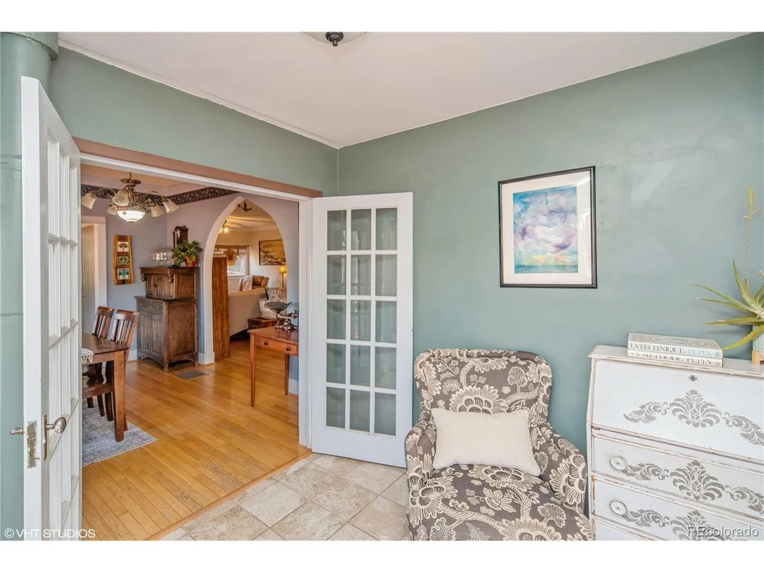Photo of 3439 Burnham Dr