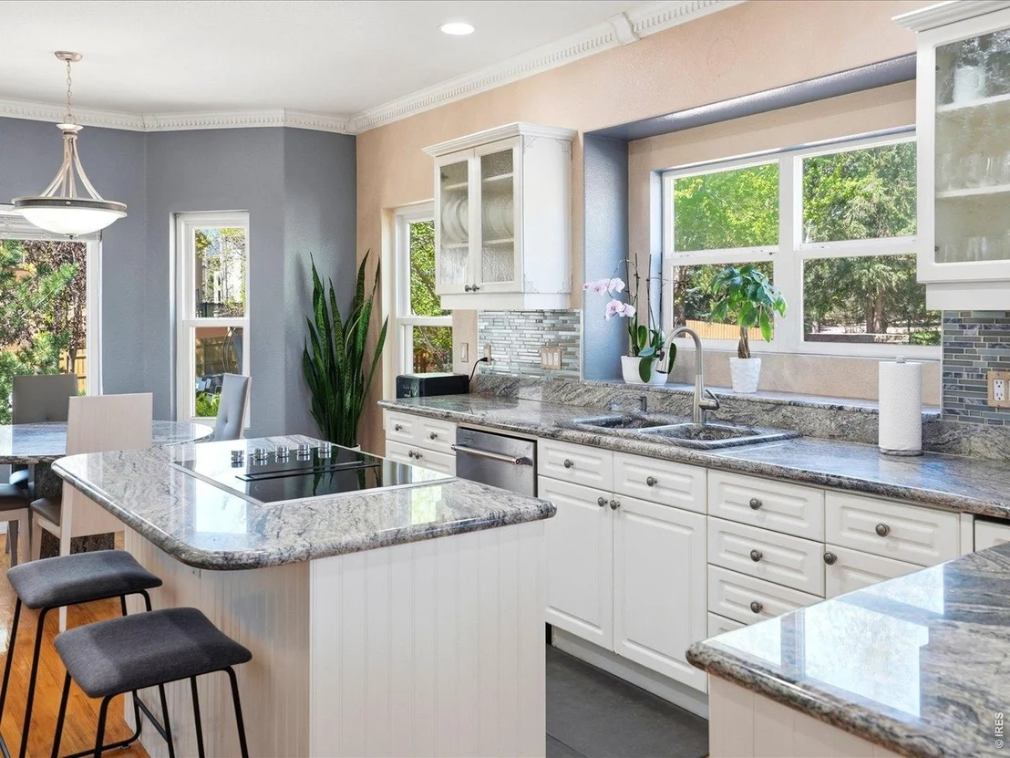 Photo of 445 Edison Pl