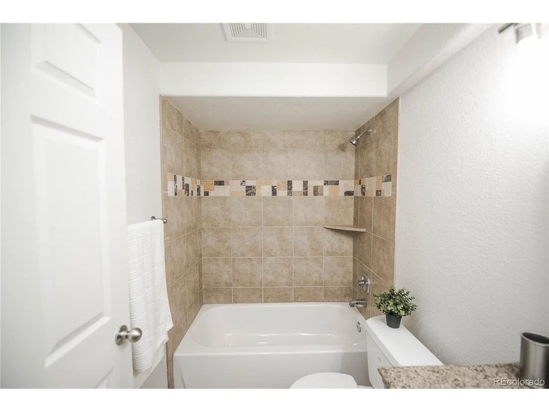 Photo of 5446 W 115th Pl