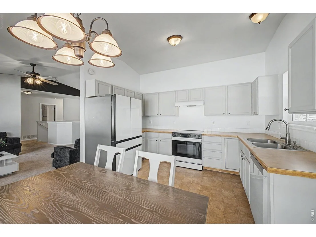 Photo of 2034 Birch Ave