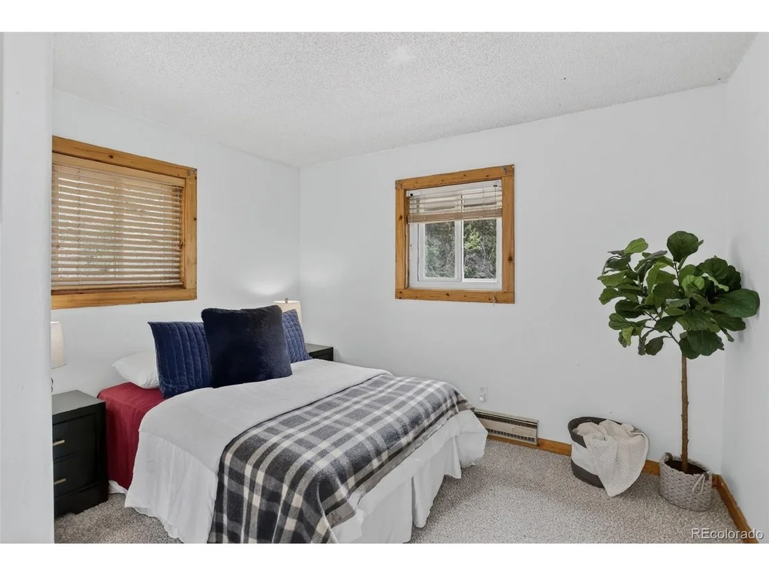 Photo of 31307 Kings Valley W
