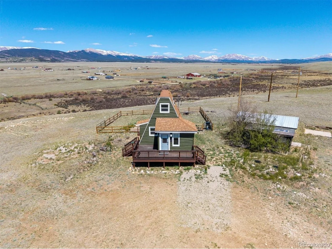 Photo of 1365 Kokanee Rd