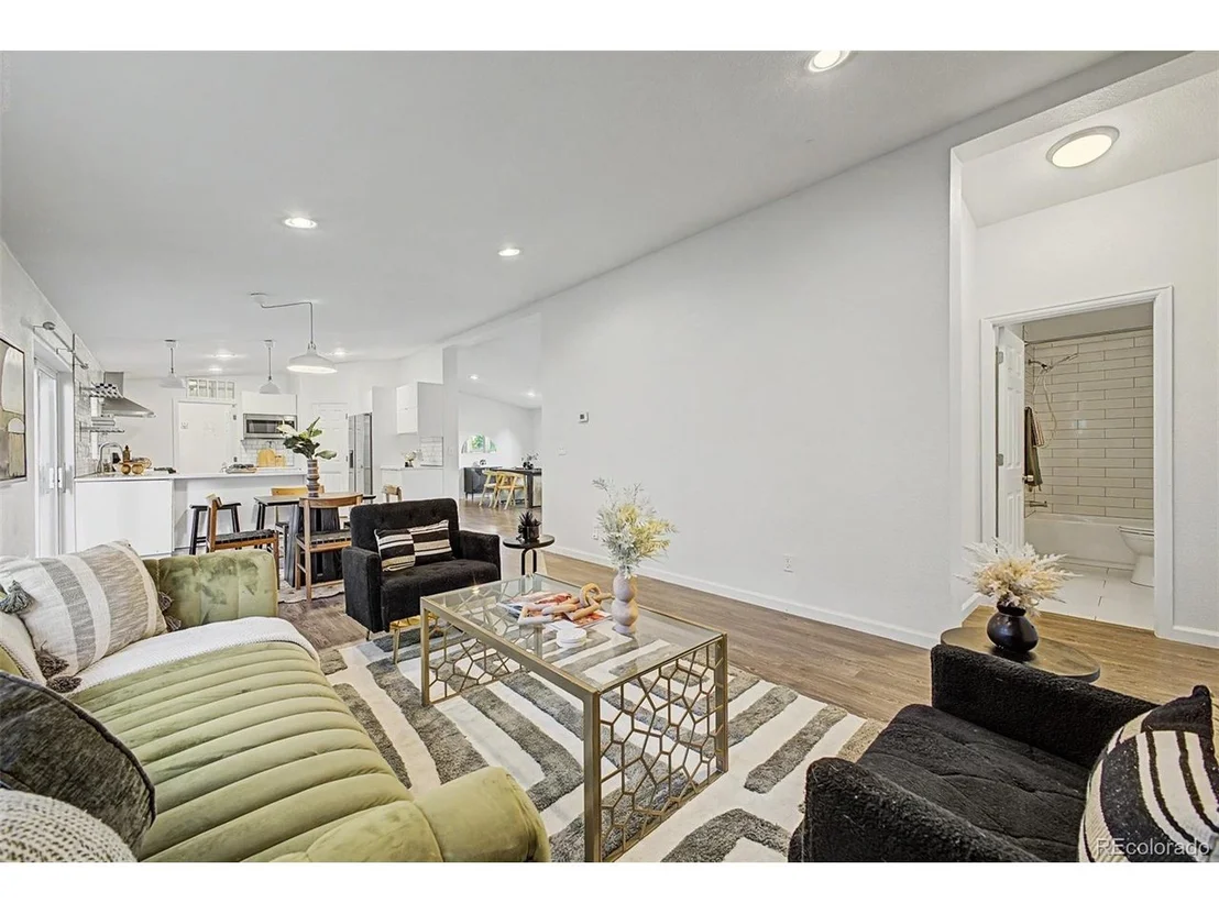 Photo of 370 Irving St
