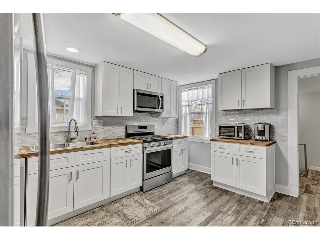 Photo of 423 Phelps St
