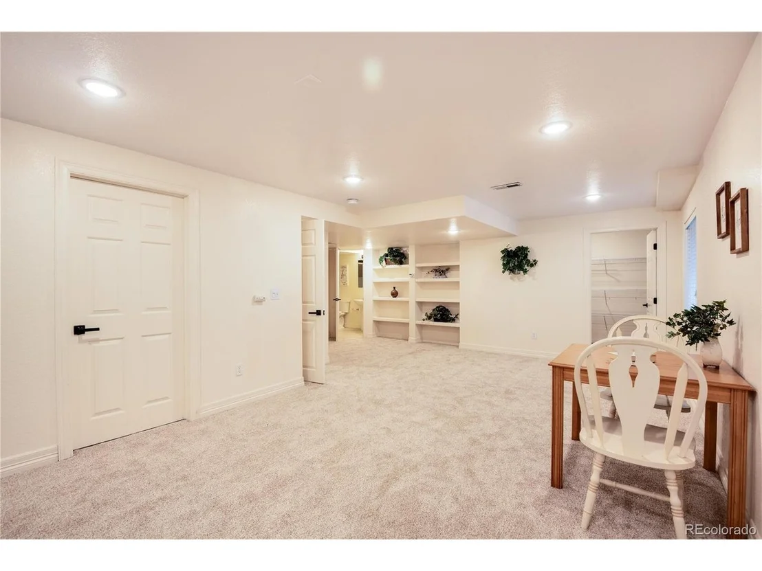 Photo of 9983 Arthur Ln