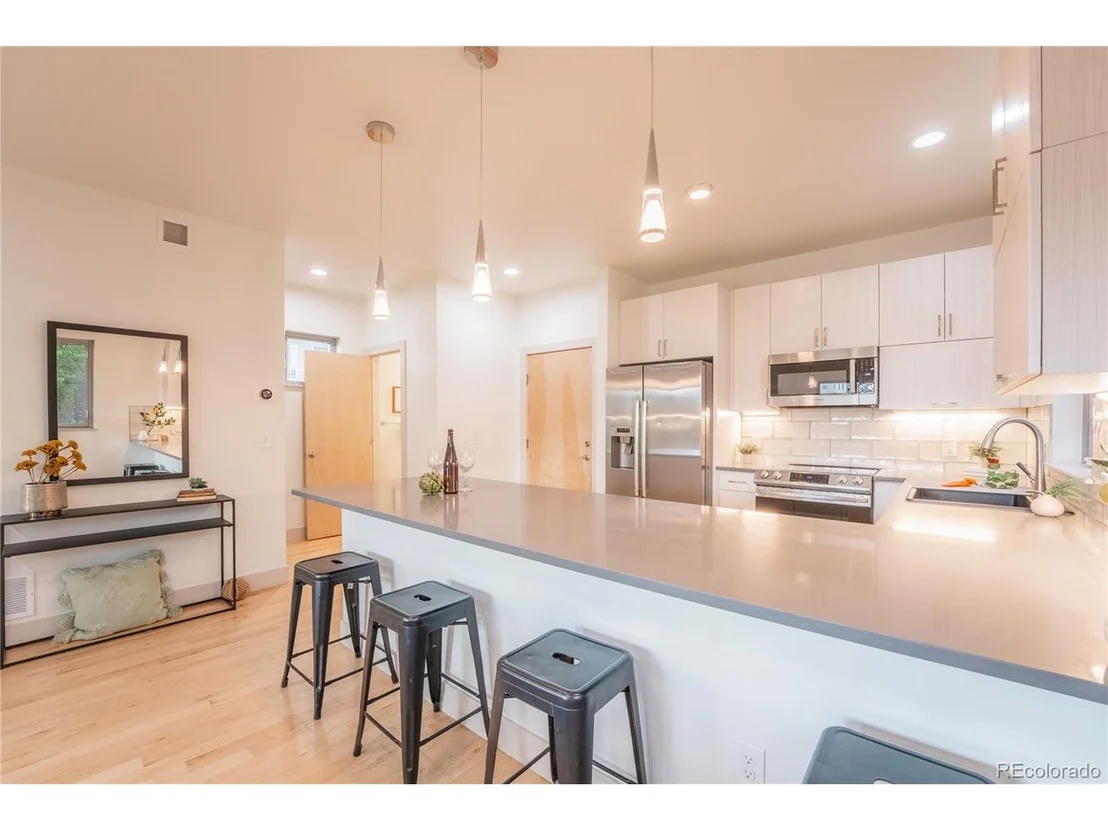Photo of 6892 Juniper Ct