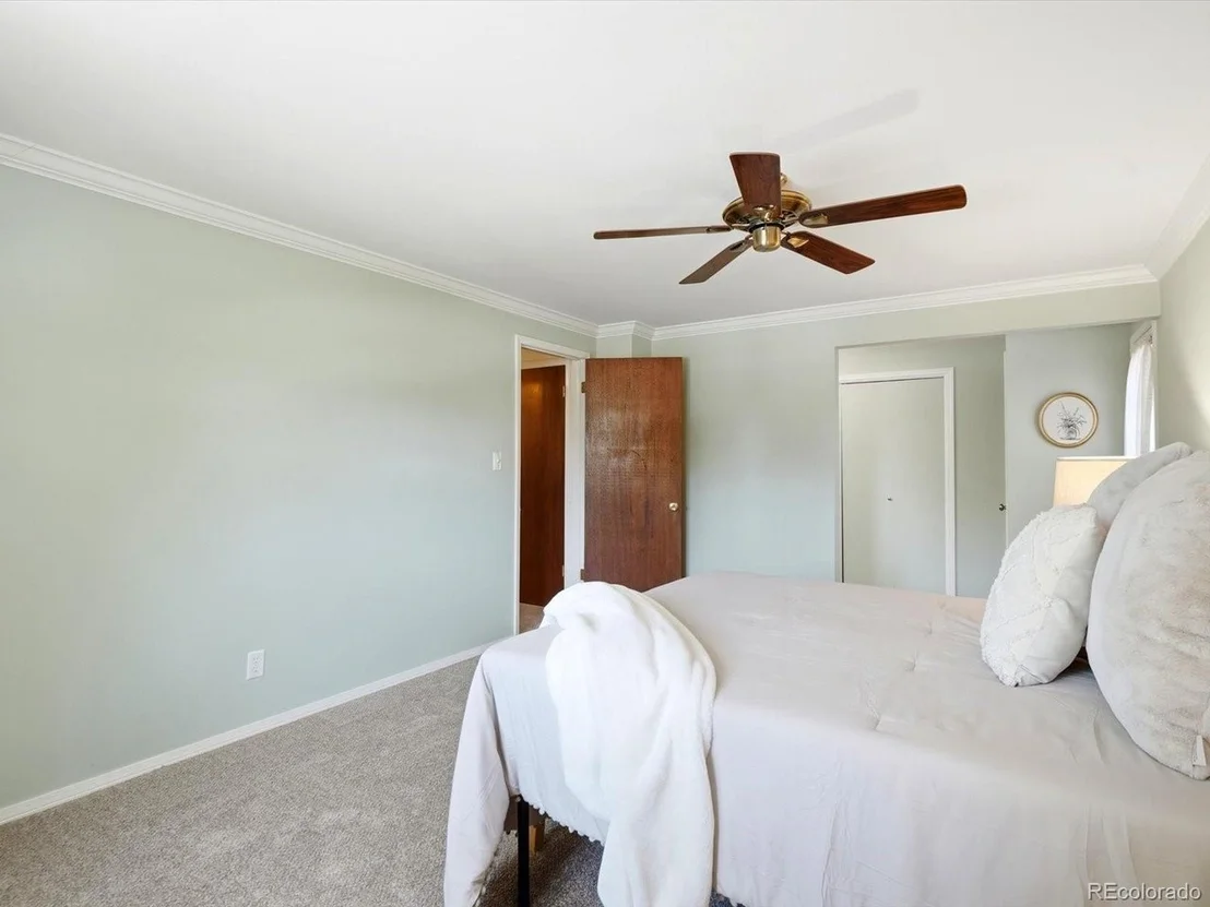 Photo of 6995 Queen Cir