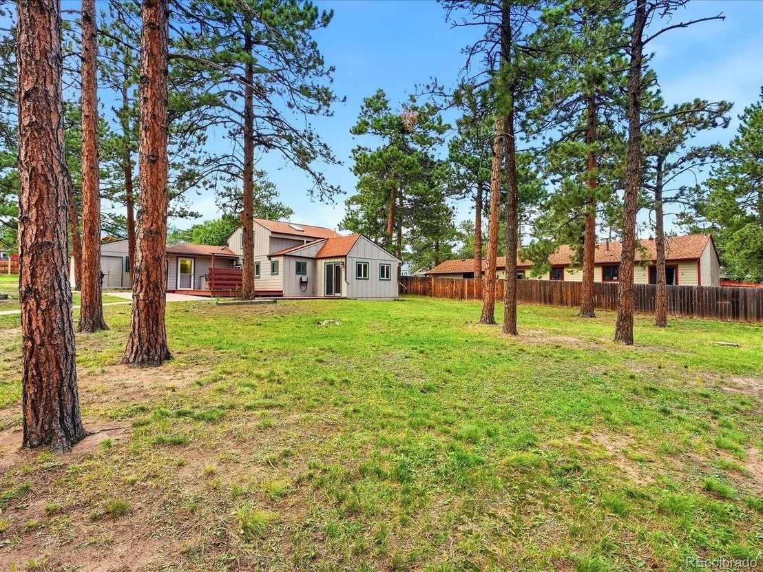 Photo of 30402 Hilltop Dr