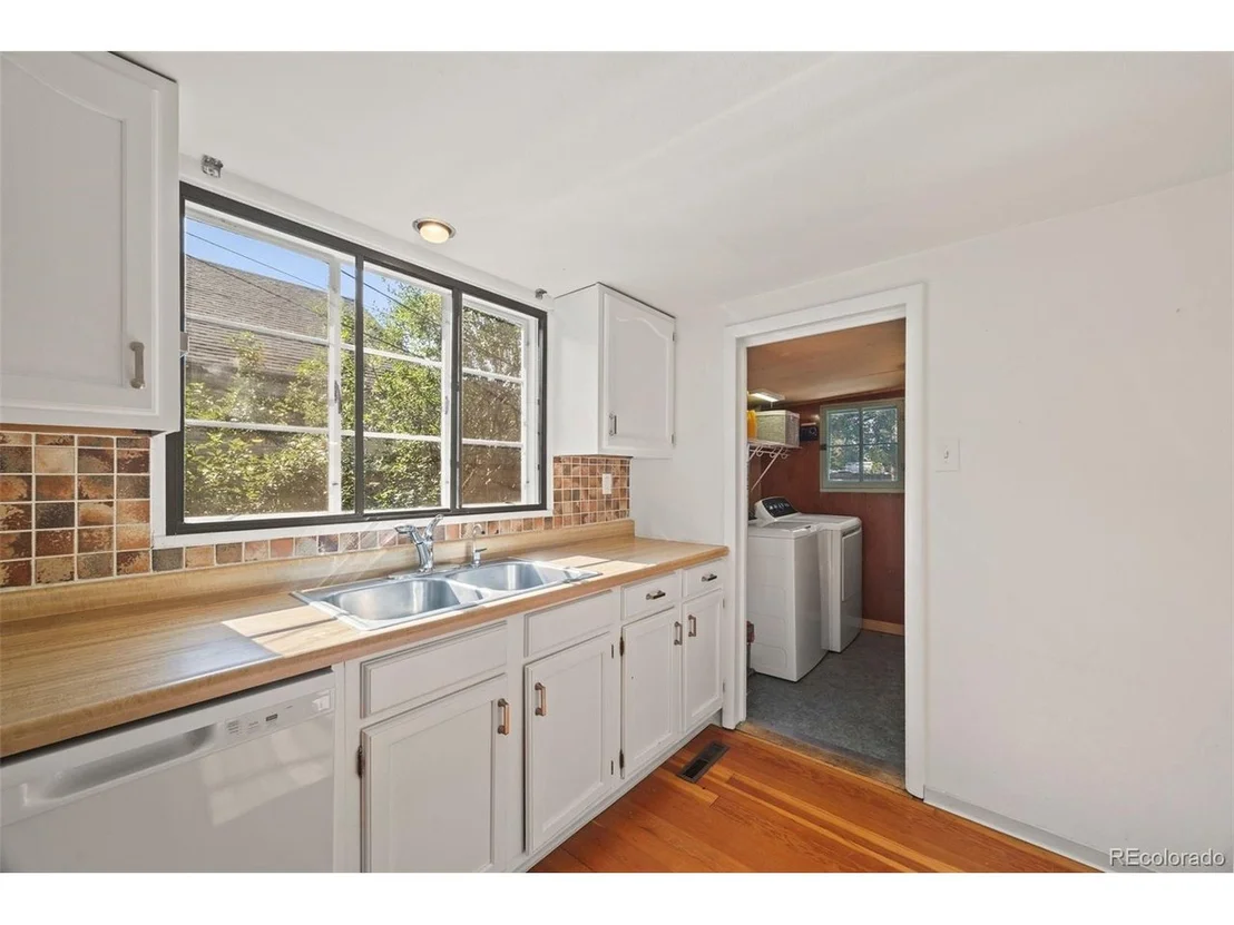 Photo of 2231 Columbine Ave