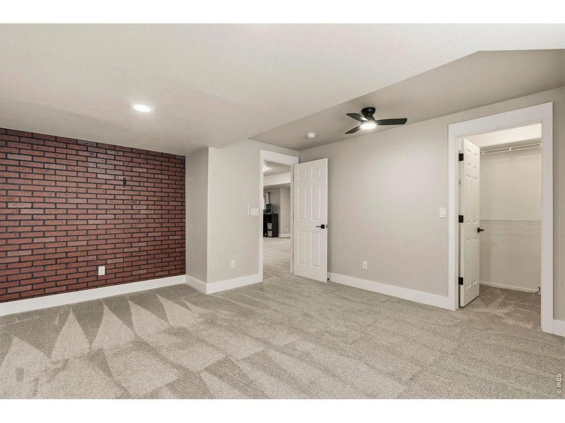 Photo of 245 Plum Ct