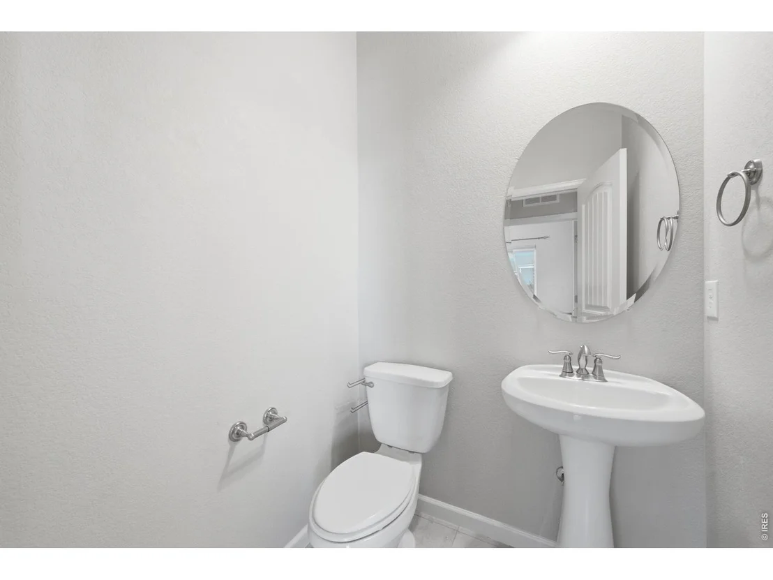 Photo of 882 Jenny Ln