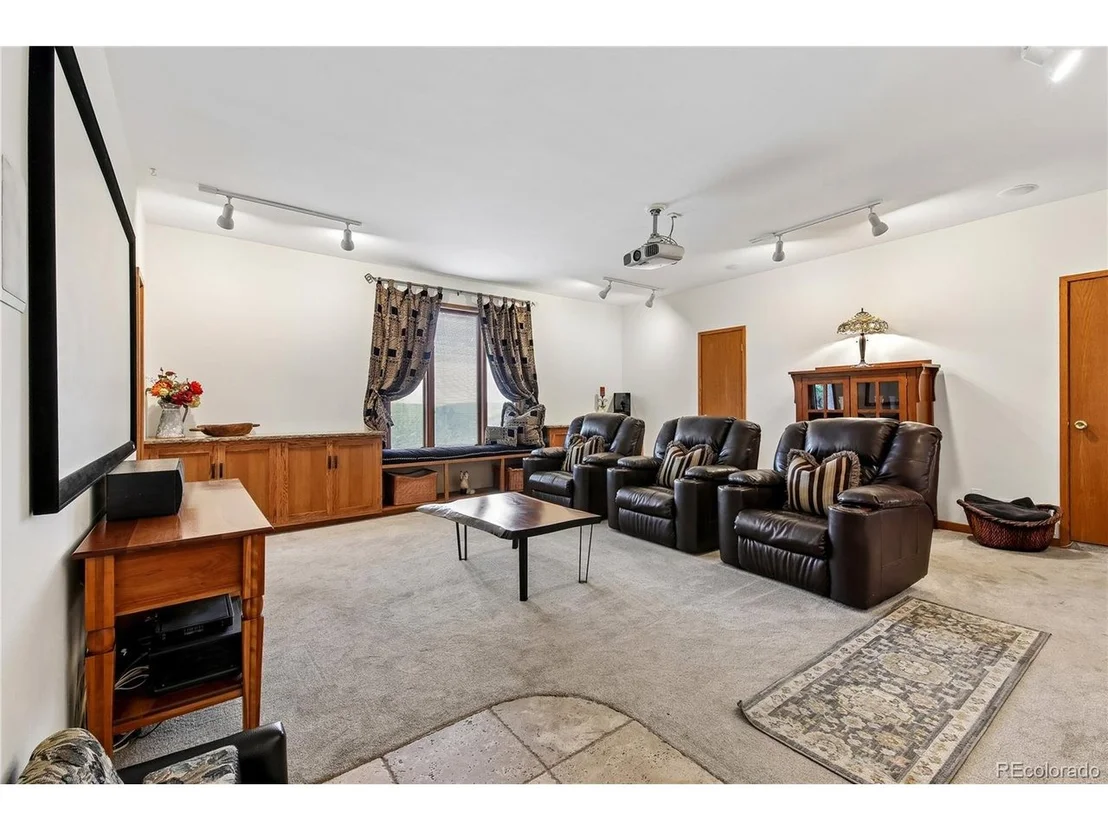 Photo of 239 Dekker Dr