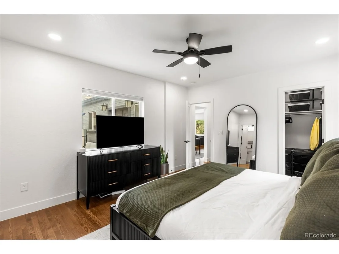 Photo of 2028 Elm St