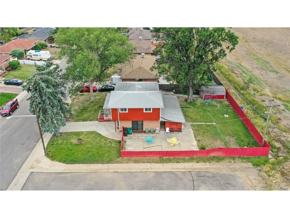 Photo of 7091 Clay St