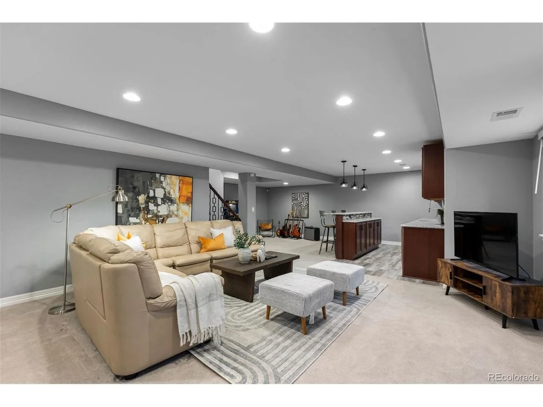 Photo of 9636 Aspen Hill Cir
