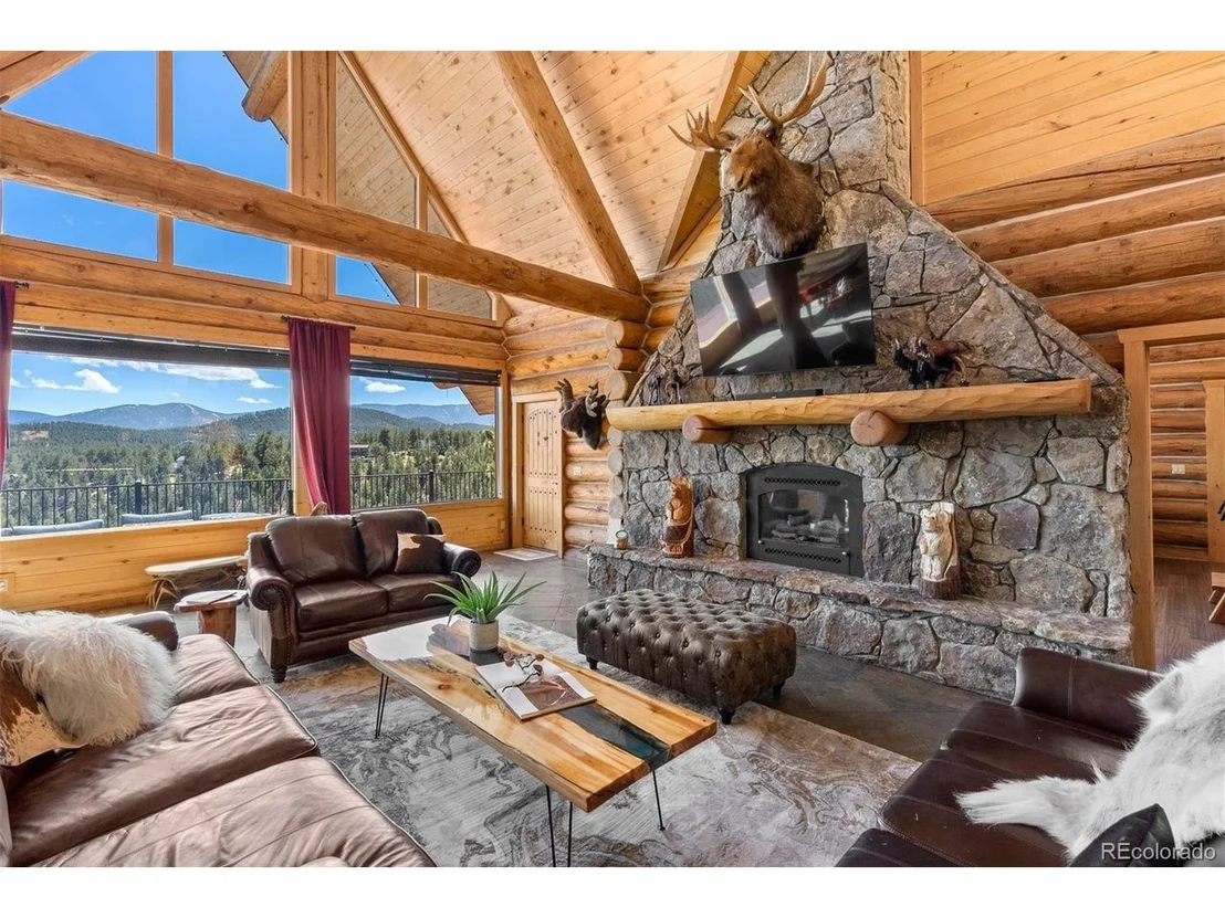 Photo of 217 N Hill Dr