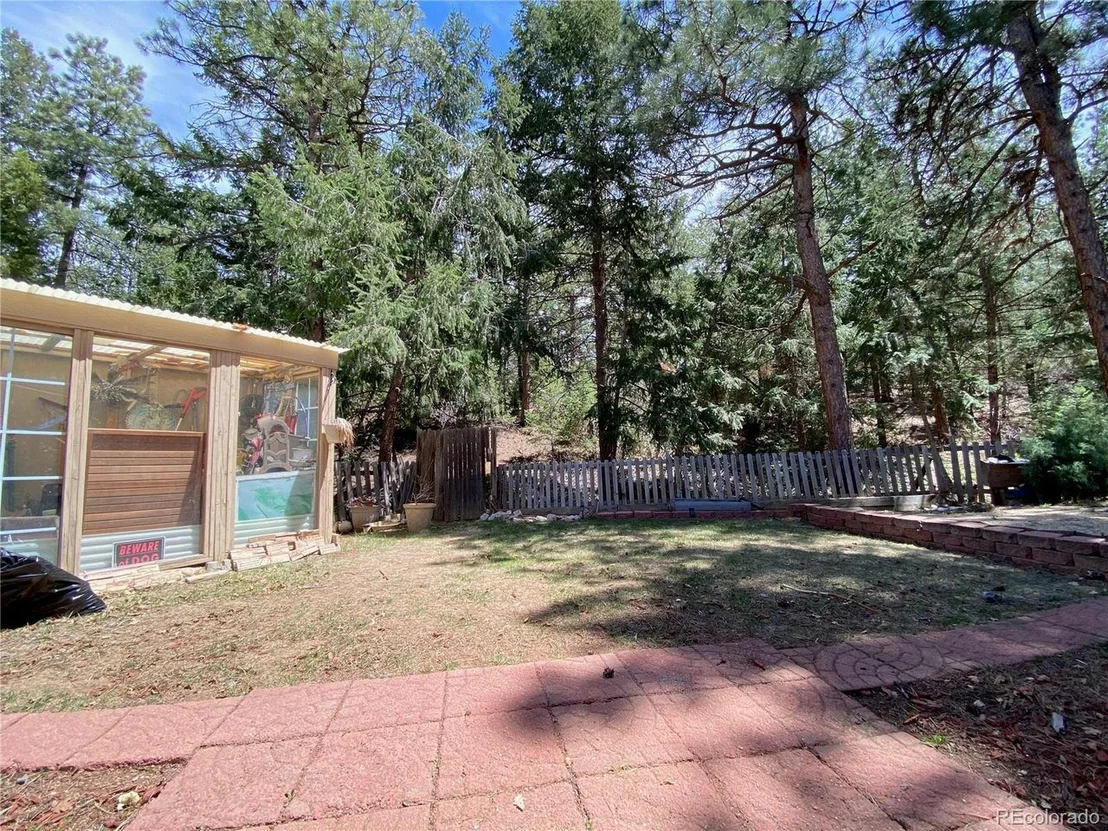 Photo of 1222 Valley View Dr