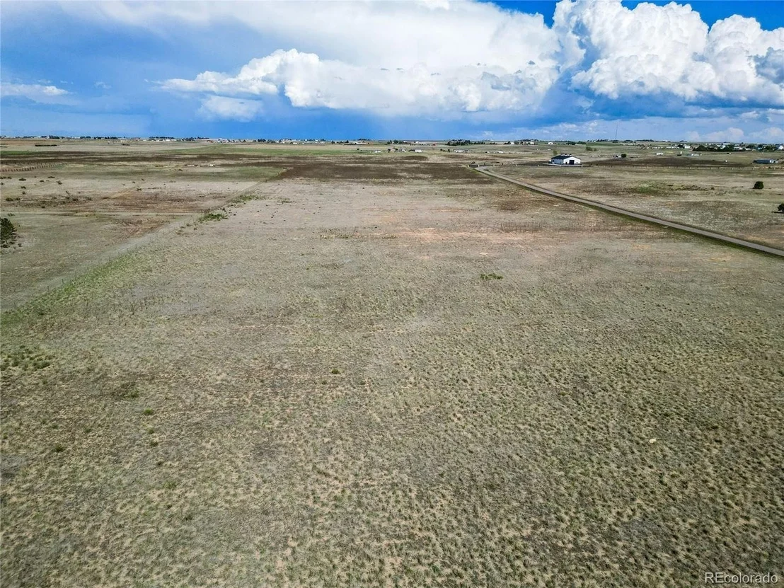 Photo of 638 S Manila Rd