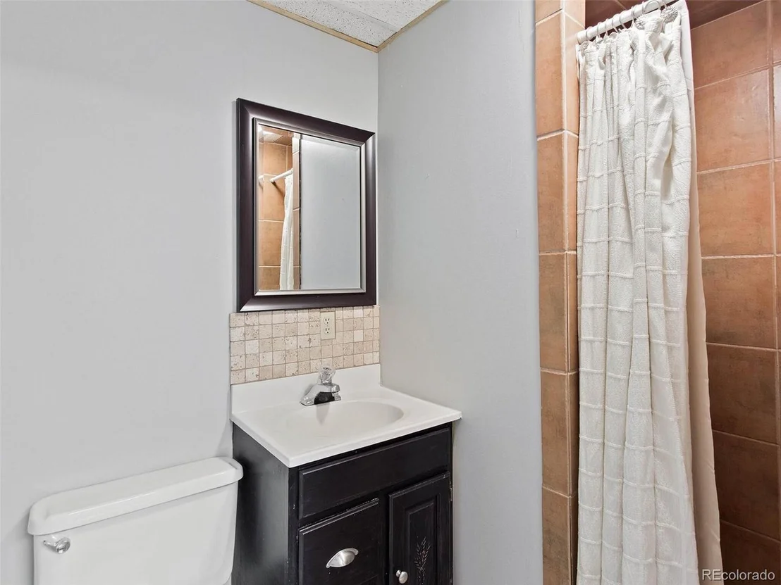 Photo of 400 Golden Dr