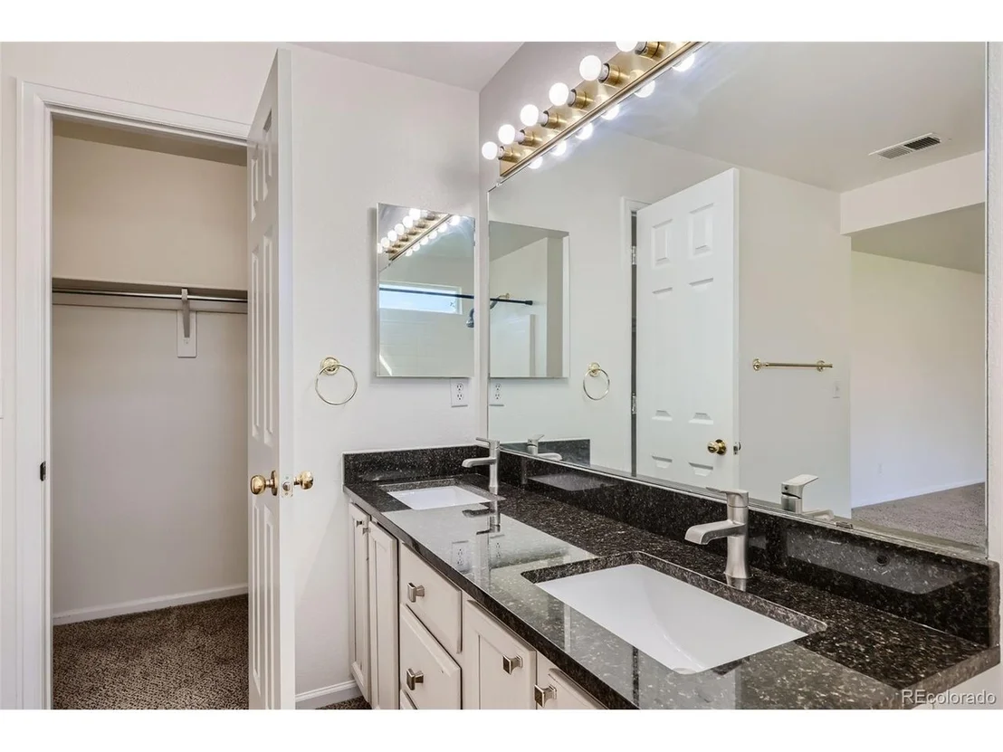 Photo of 10562 Tracewood Cir