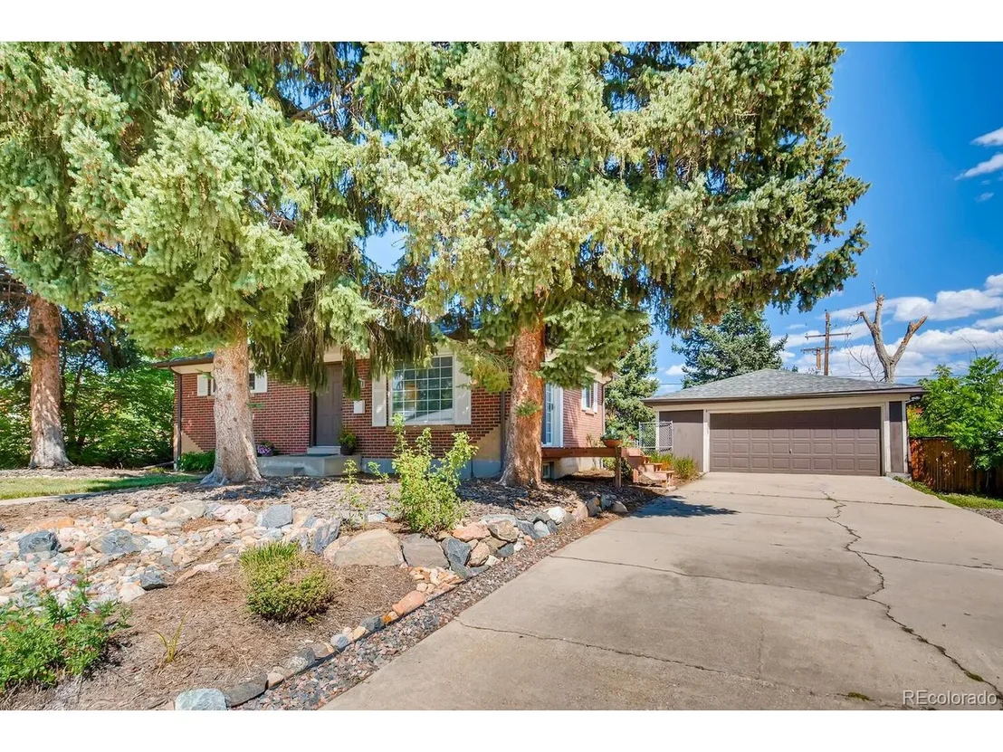 Photo of 11128 Murray Dr