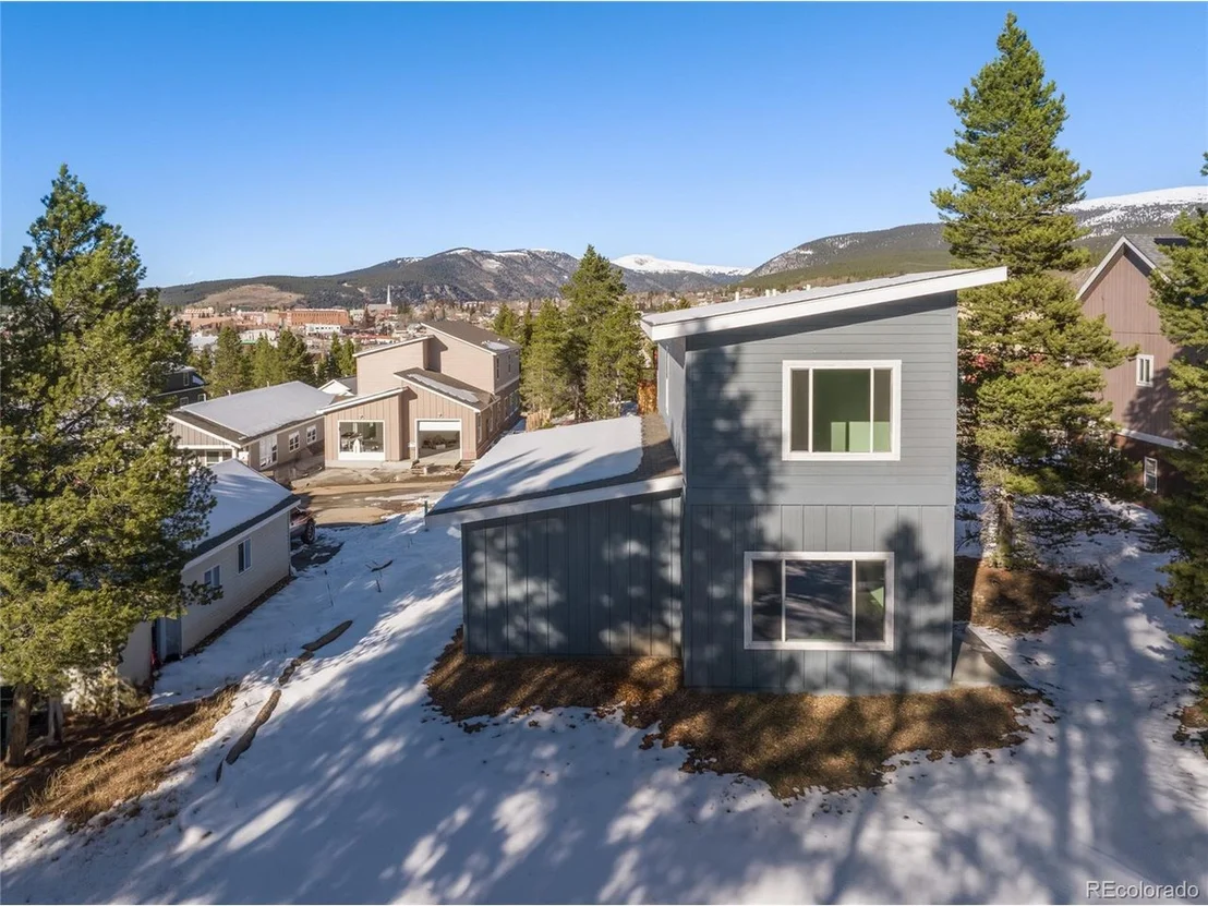 Photo of 162 Brooklyn Cir