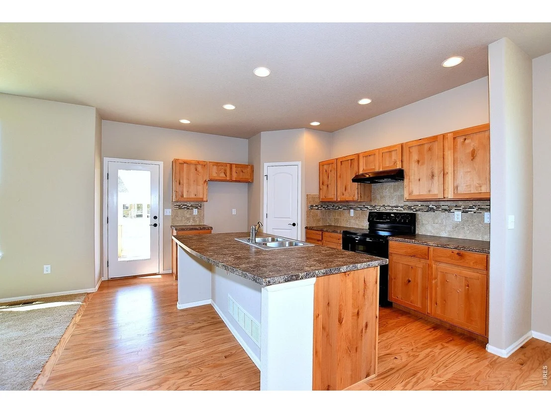 Photo of 4875 Grapevine Way