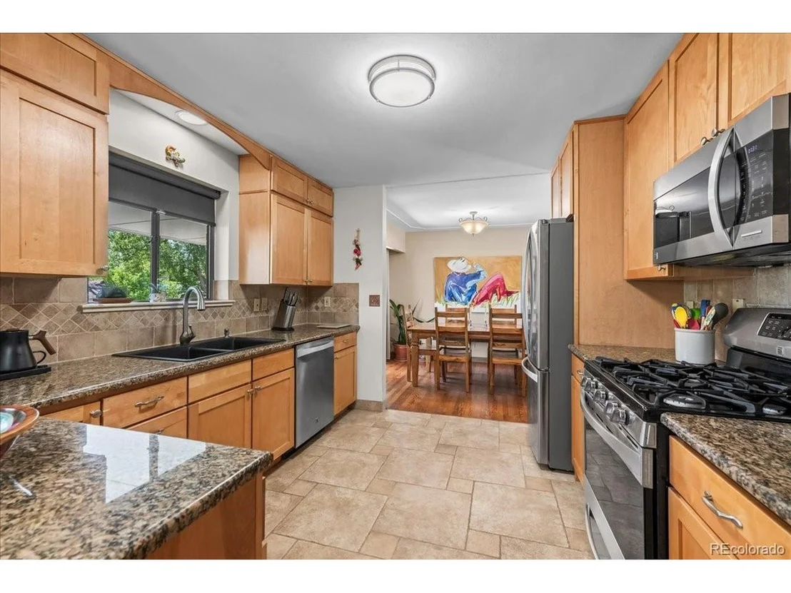 Photo of 40 Skyline Dr