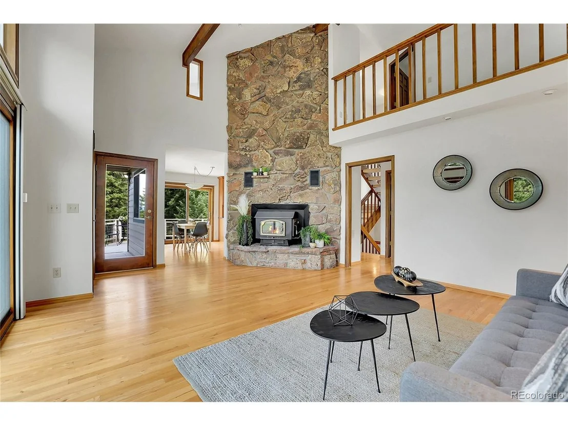 Photo of 6684 Olympus Dr