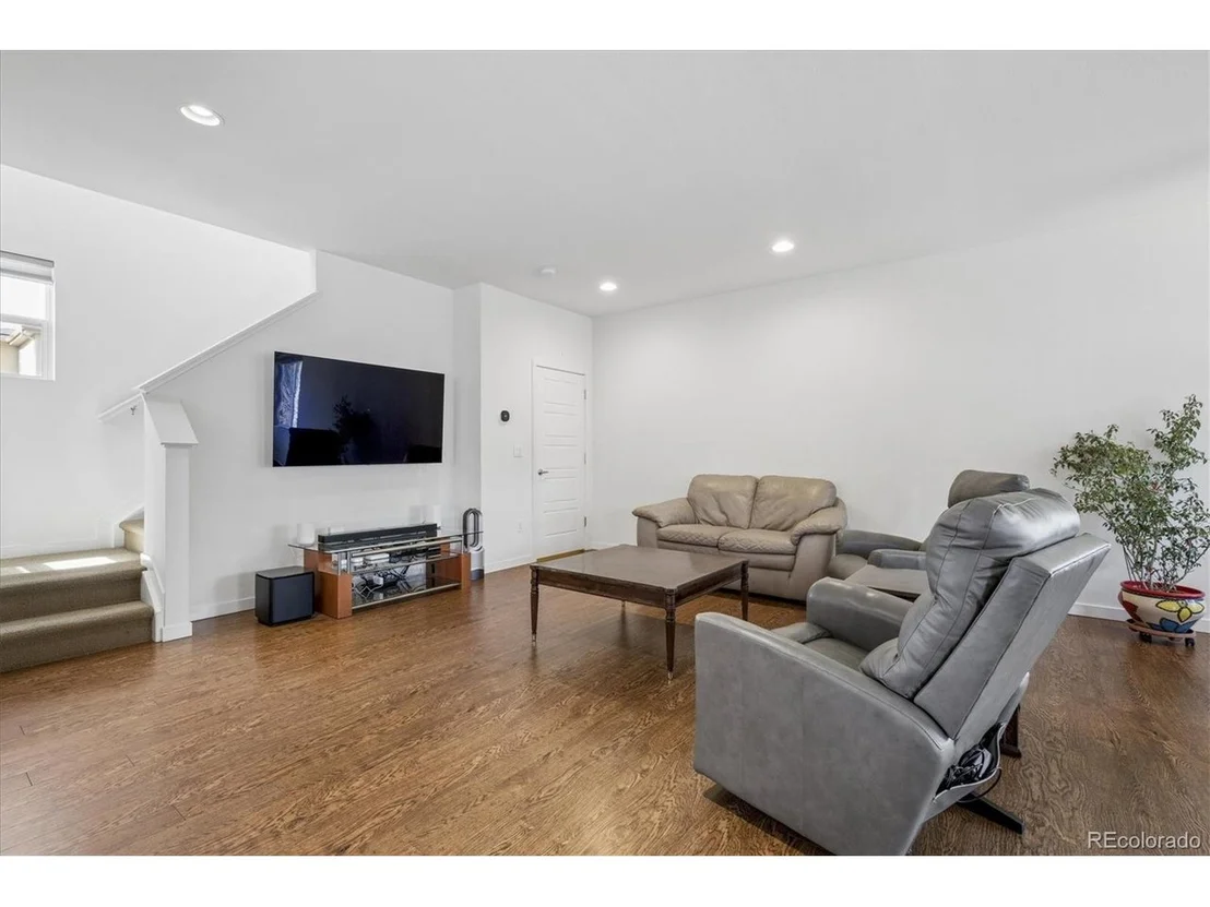 Photo of 3373 Cranston Cir