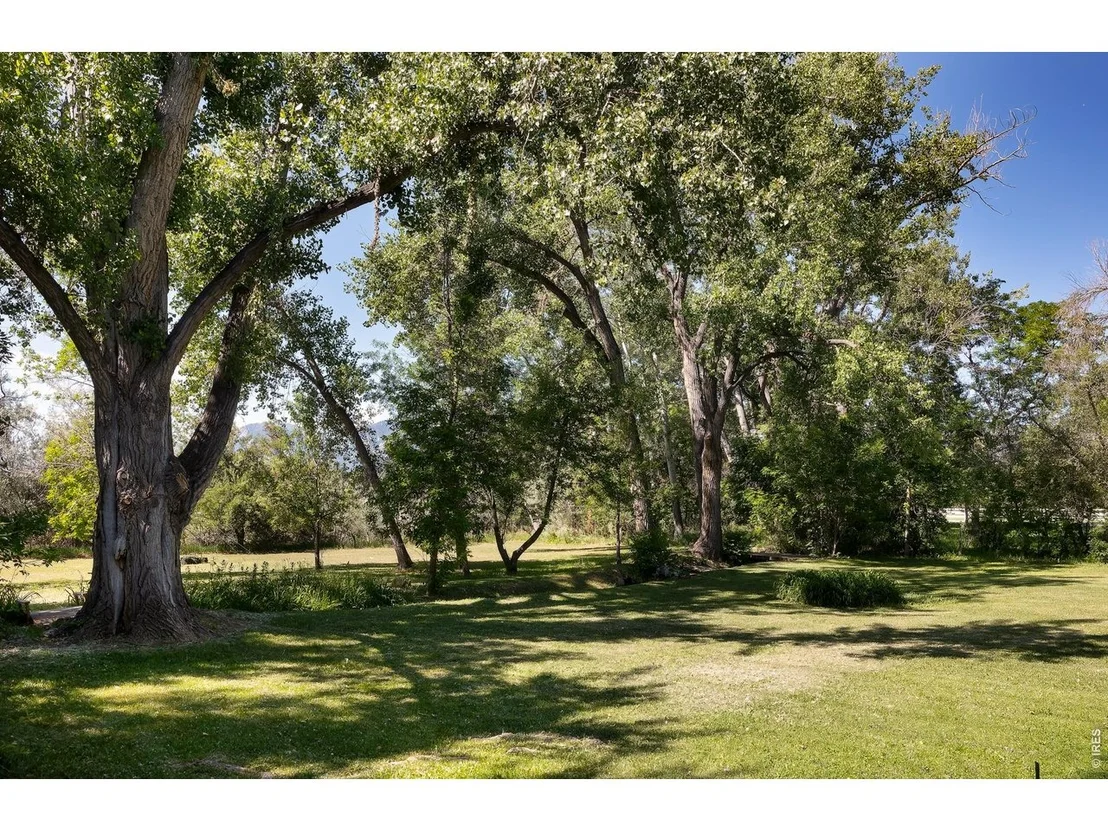 Photo of 3990 Pleasant Ridge Rd