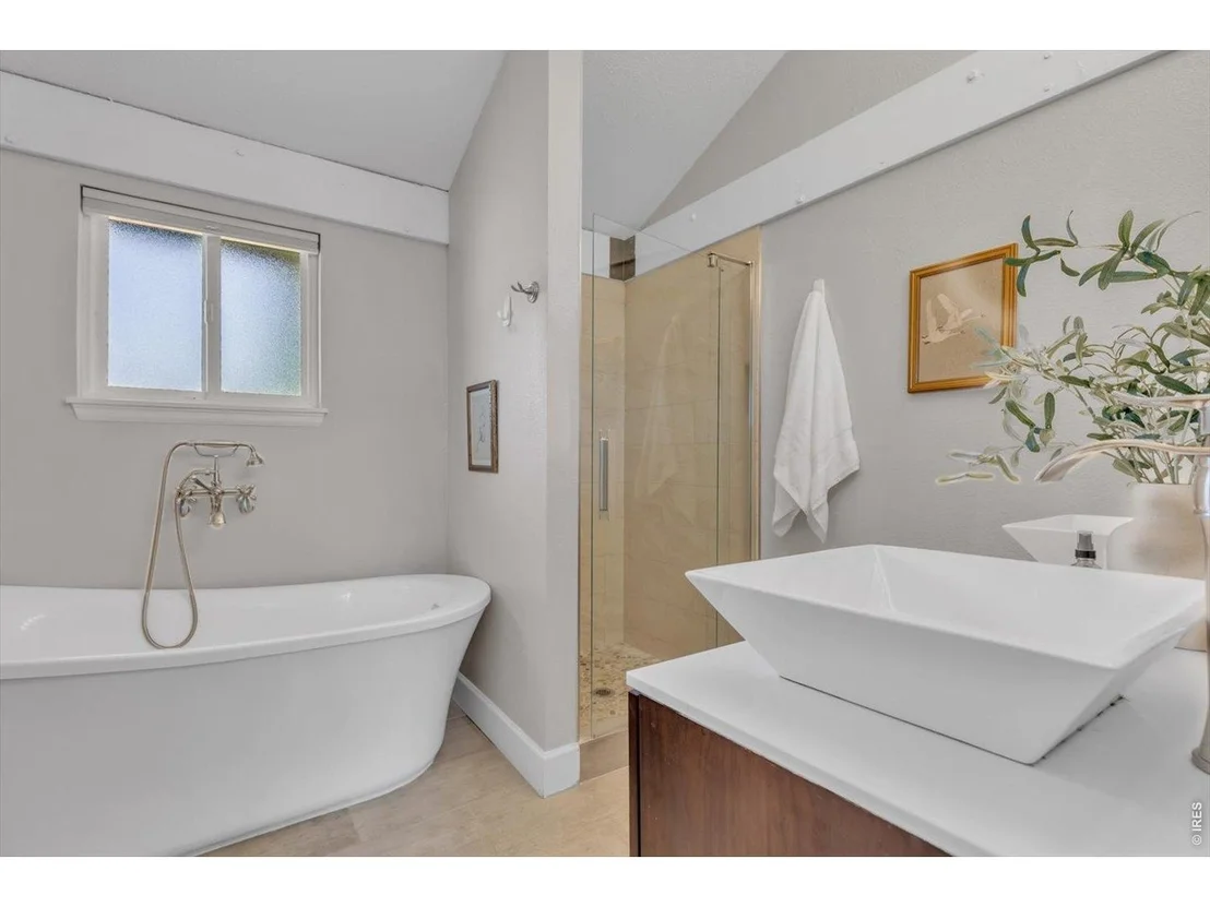 Photo of 1490 Chambers Dr