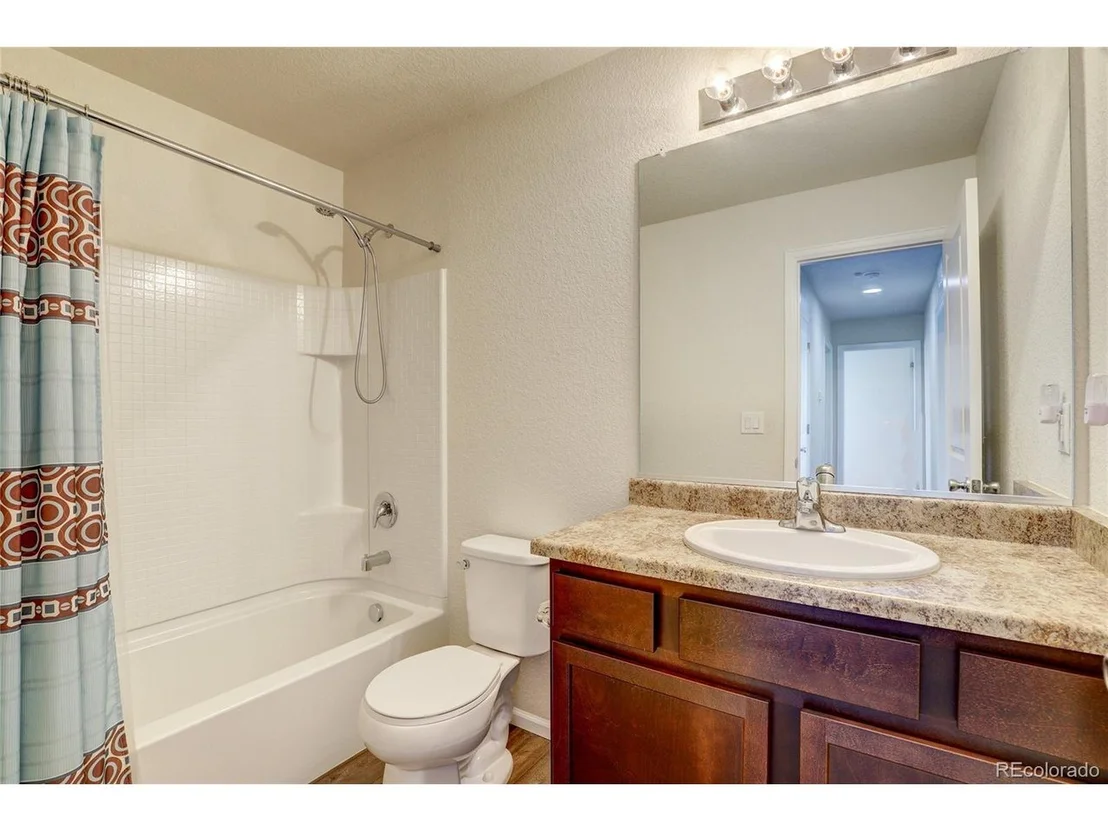 Photo of 47363 Iris Ave