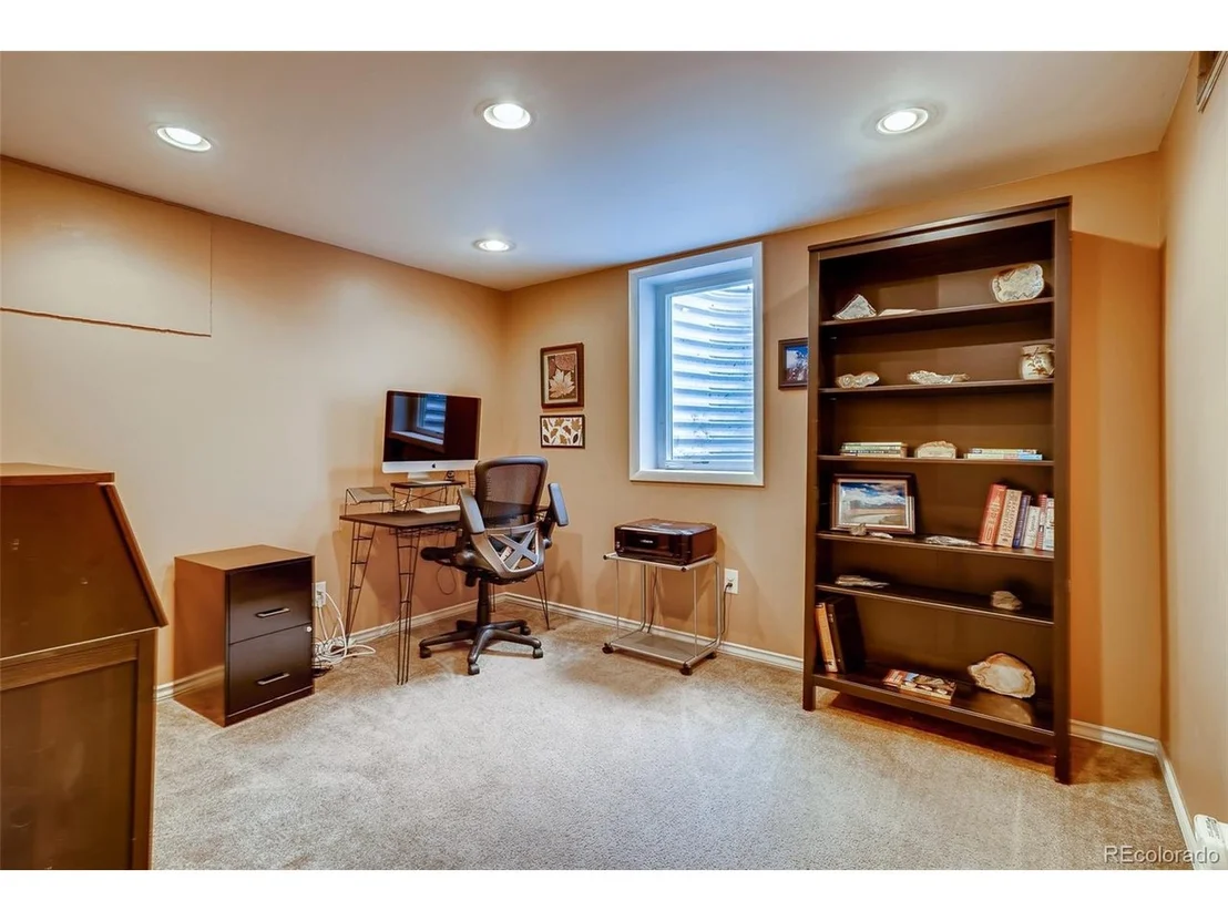 Photo of 6167 Flower St