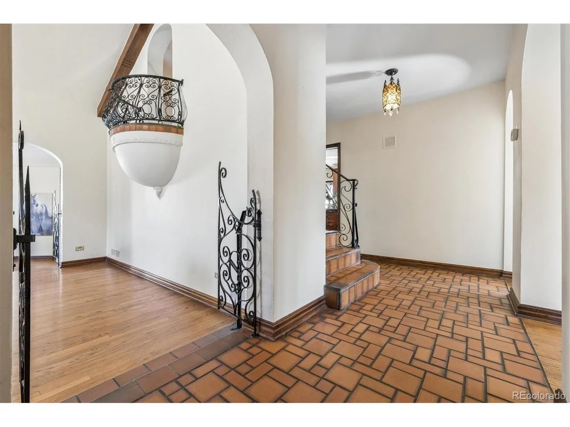 Photo of 6 Ivy Ln